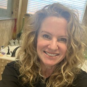 Meet your Posher, Alice